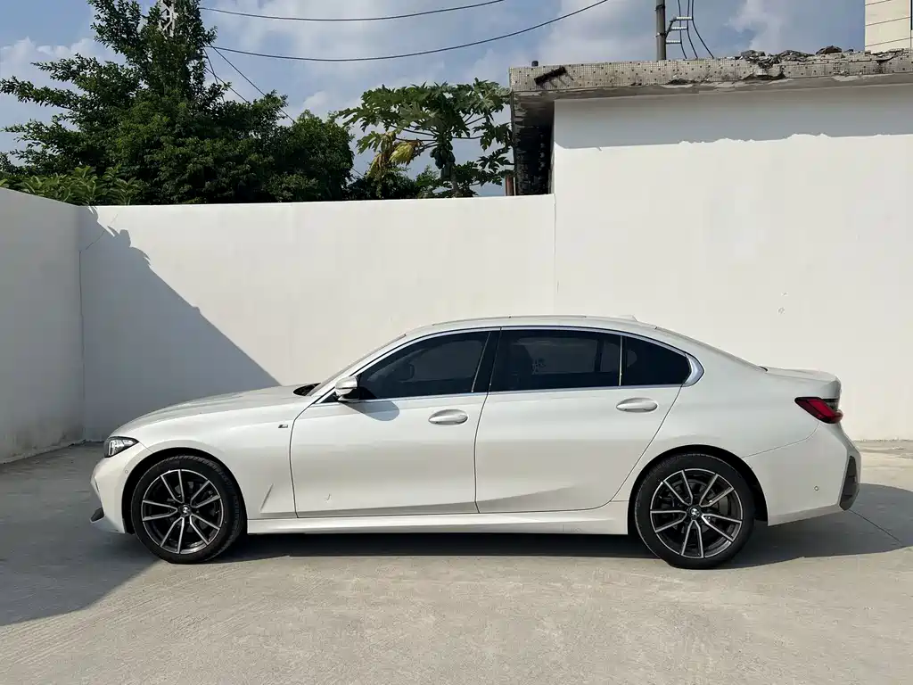 BMW 3 Series — миниатюра 12