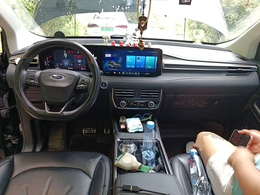 Ford Edge — миниатюра 13