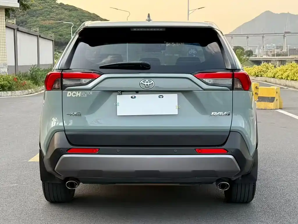 TOYOTA RAV4 RONGFANG