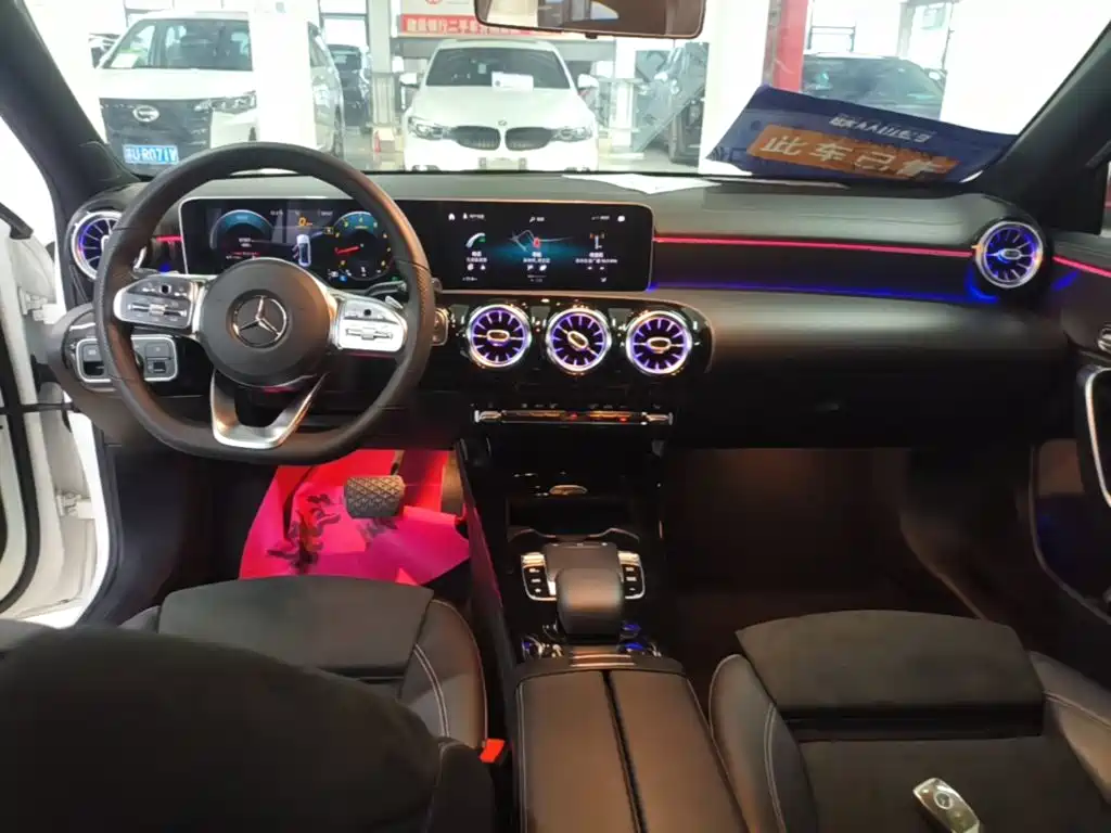 Mercedes-Benz A-Class — миниатюра 10