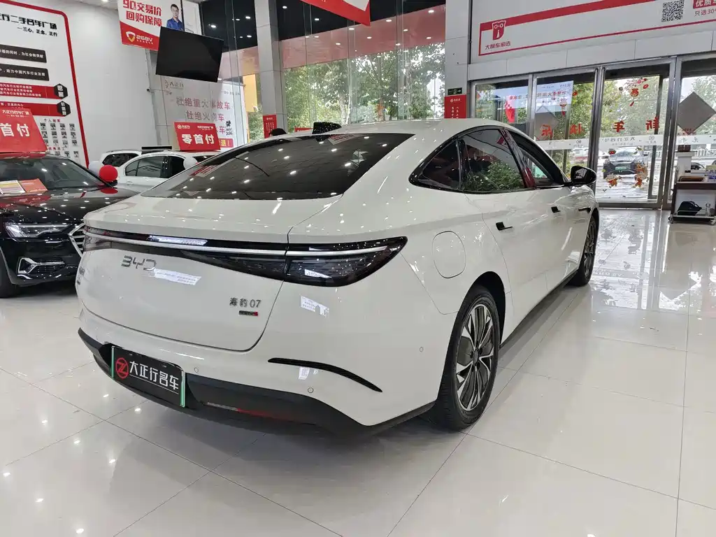 BYD 海豹07 EV — миниатюра 6