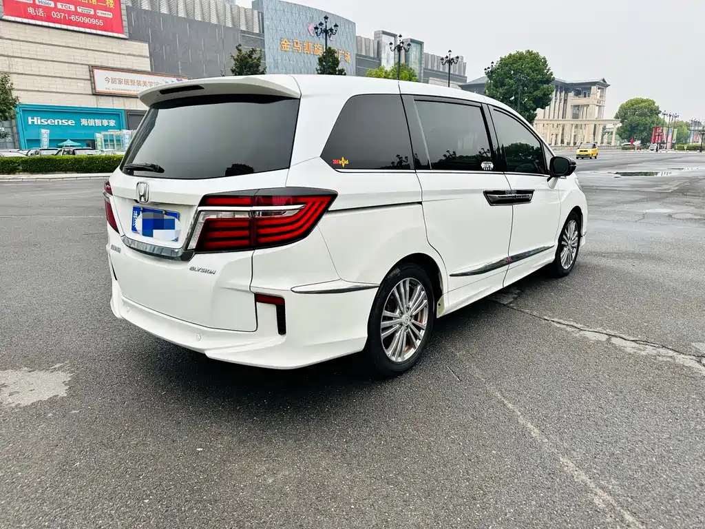 Honda Elysion — миниатюра 8