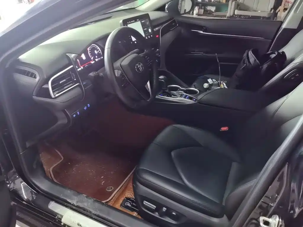 Toyota Camry — миниатюра 15