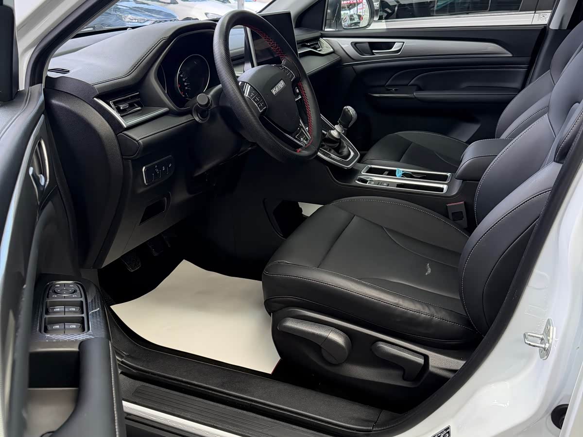 Haval Haval M6 1.5 л 2022 г. Белый, пробег 11000 км