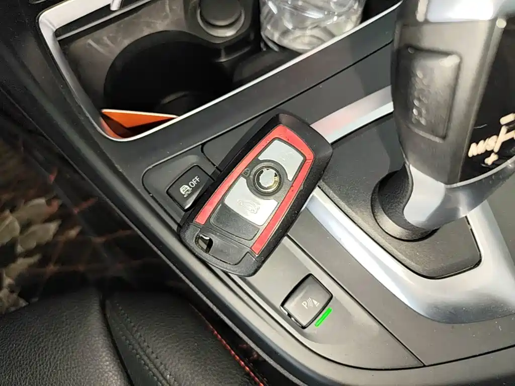 BMW 2 Series (Import) — миниатюра 9