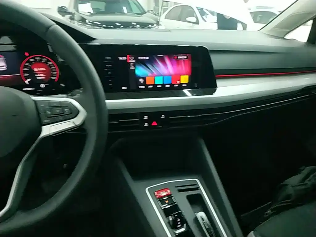 Volkswagen Golf — миниатюра 13