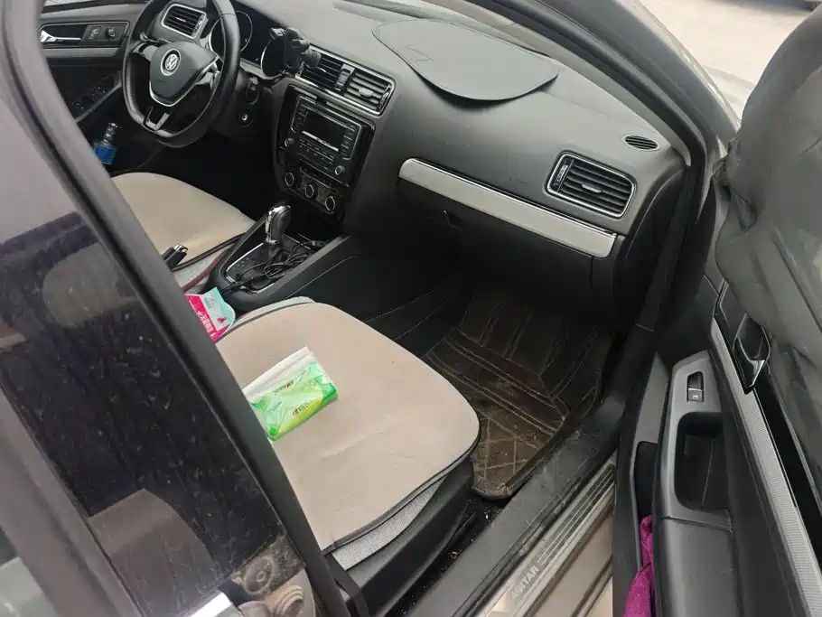 Volkswagen Sagitar — миниатюра 8