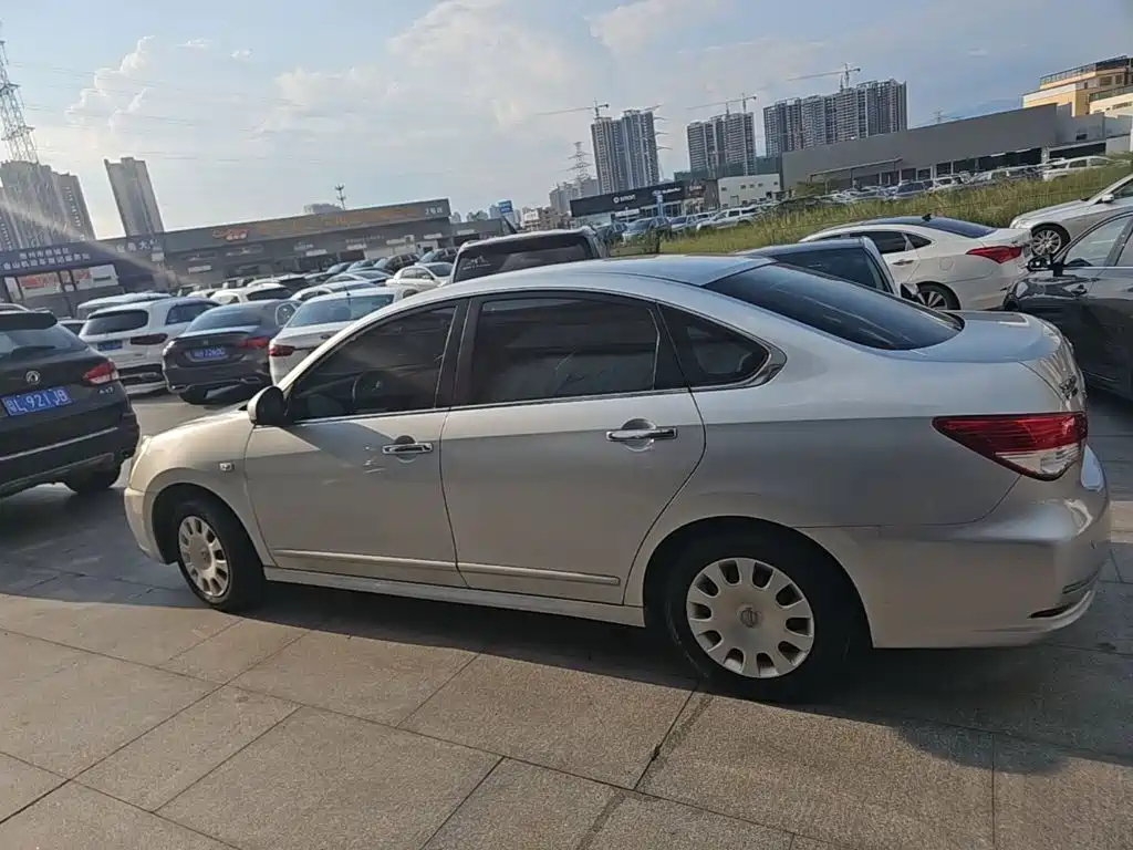 Nissan Sylphy — миниатюра 5