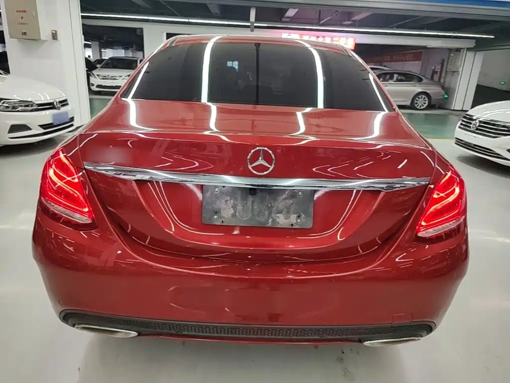 Mercedes-Benz C-Class — миниатюра 6
