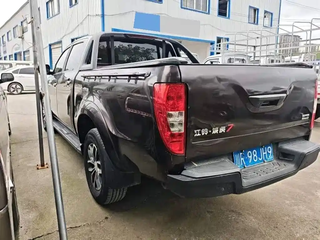 JMC Yuhu 7 — миниатюра 4