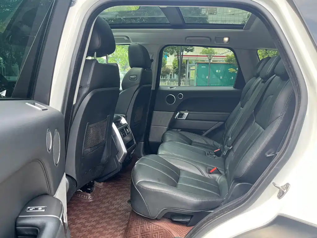 Land Rover Sport — миниатюра 4