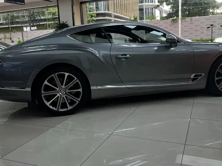 Bentley Continental — миниатюра 5