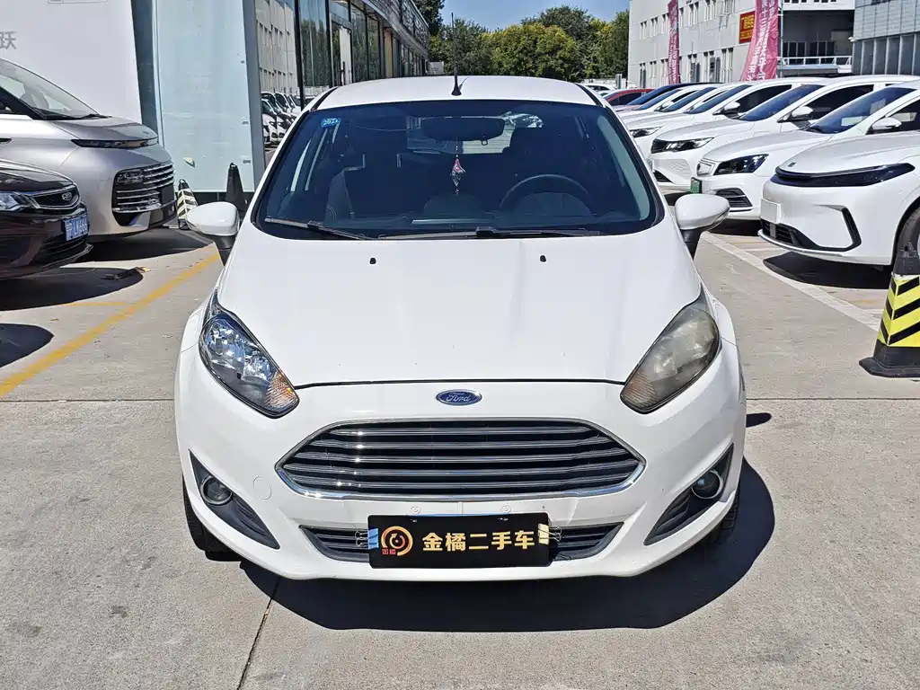 Ford Fiesta — миниатюра 6