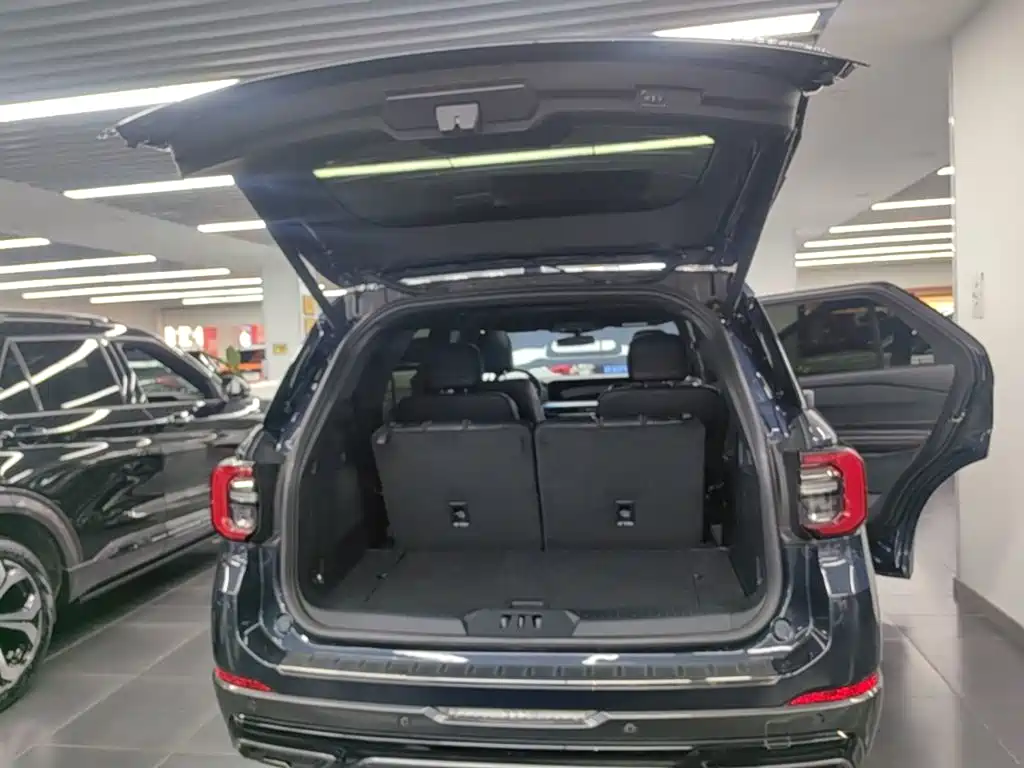 Ford Explorer 2023 — фото 18