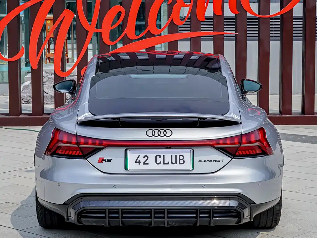 Audi e-tron GT — миниатюра 6