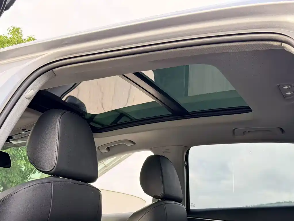 Audi A4L — миниатюра 14