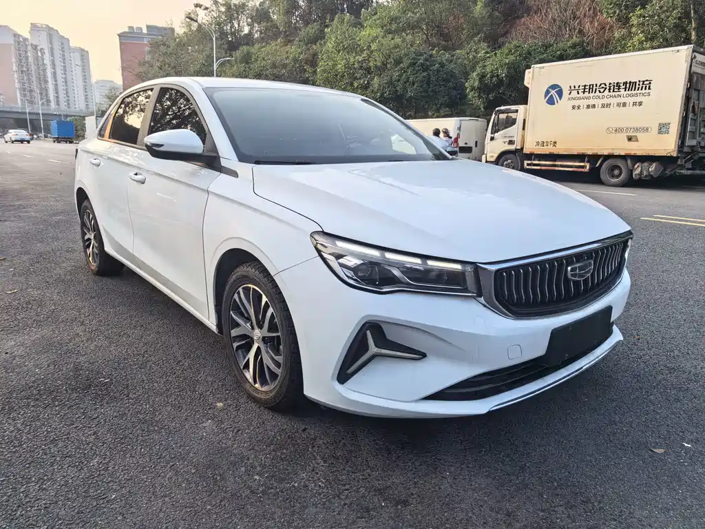 Geely Emgrand — миниатюра 3