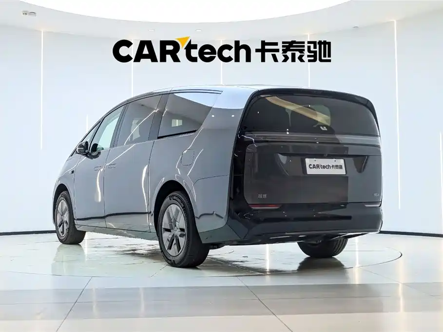 Li Auto MEGA 2025 Ultra