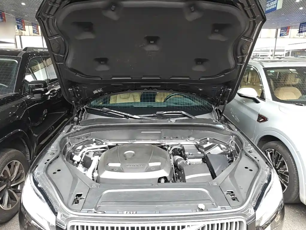 Volvo XC90 — миниатюра 20