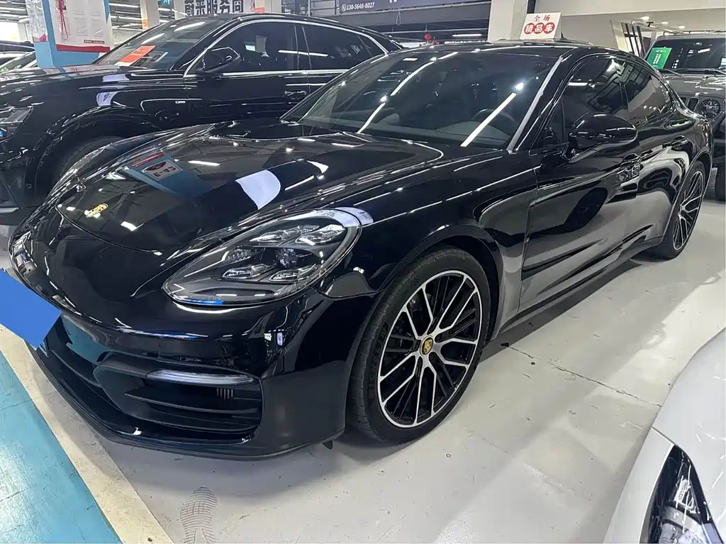 Porsche Panamera 2022