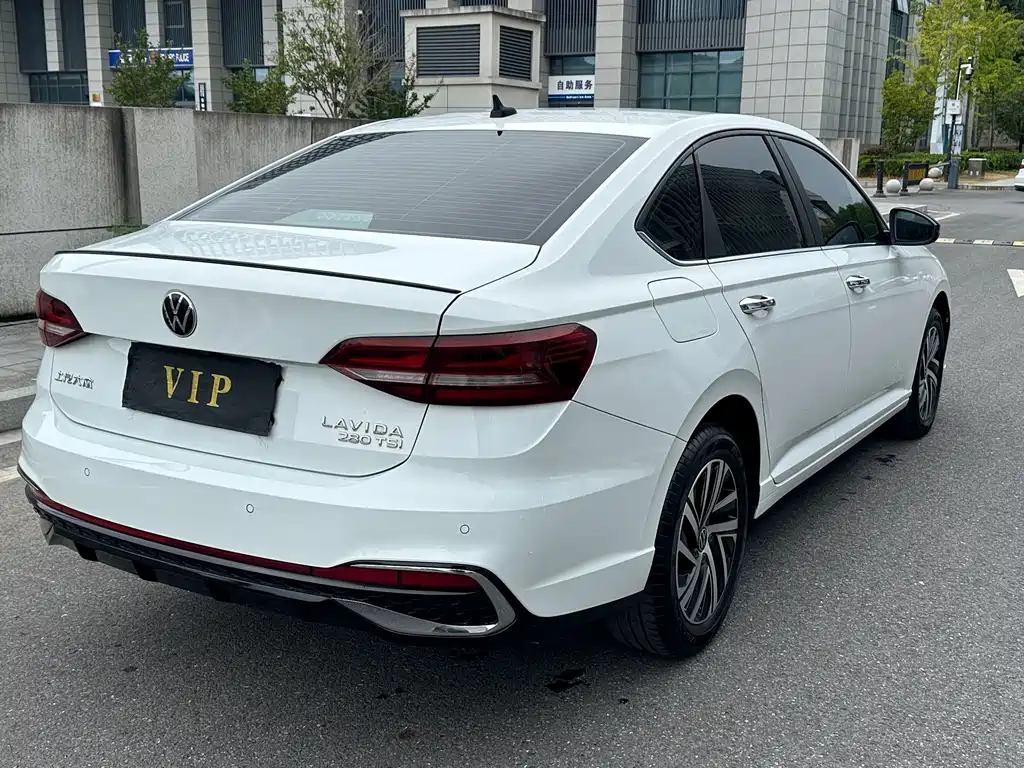 Volkswagen Lavida — миниатюра 9