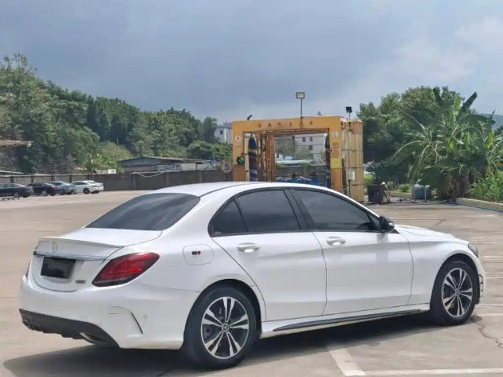 Mercedes-Benz C-Class — миниатюра 3