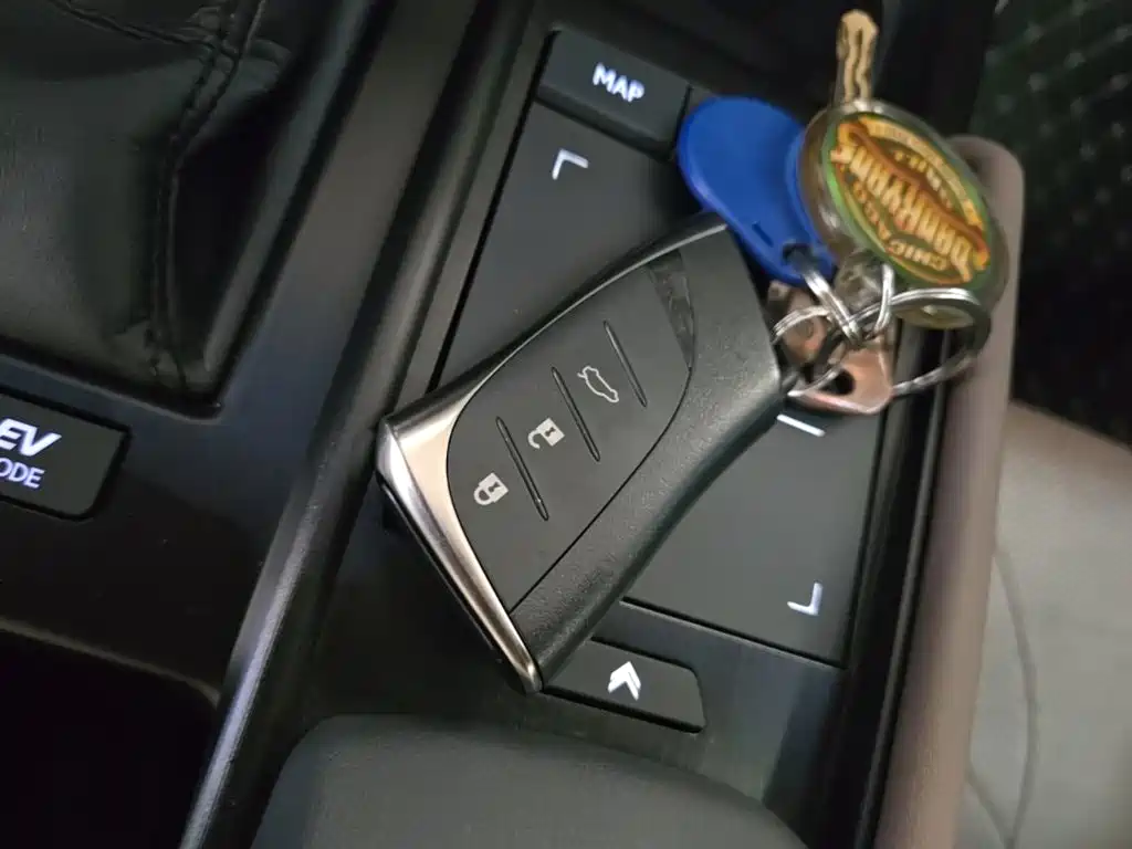 Lexus ES — миниатюра 9