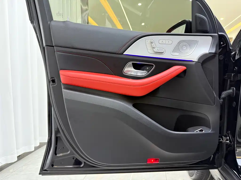 MERCEDES-BENZ GLE AMG