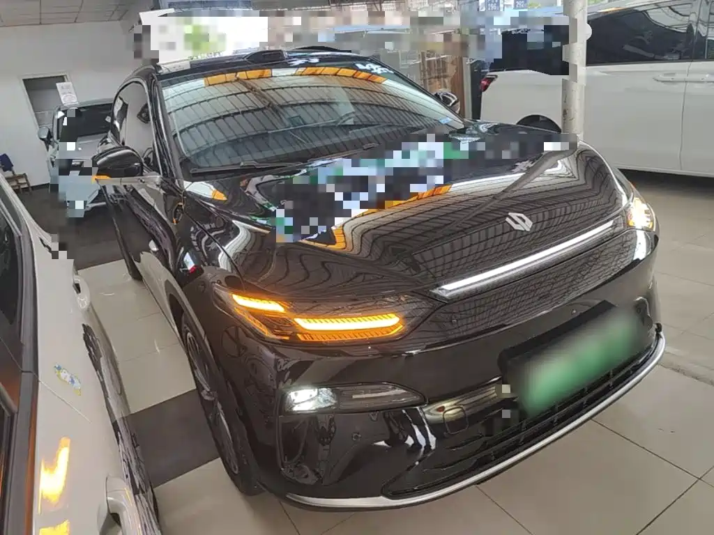 Leapmotor Leapmotor C11 — миниатюра 4