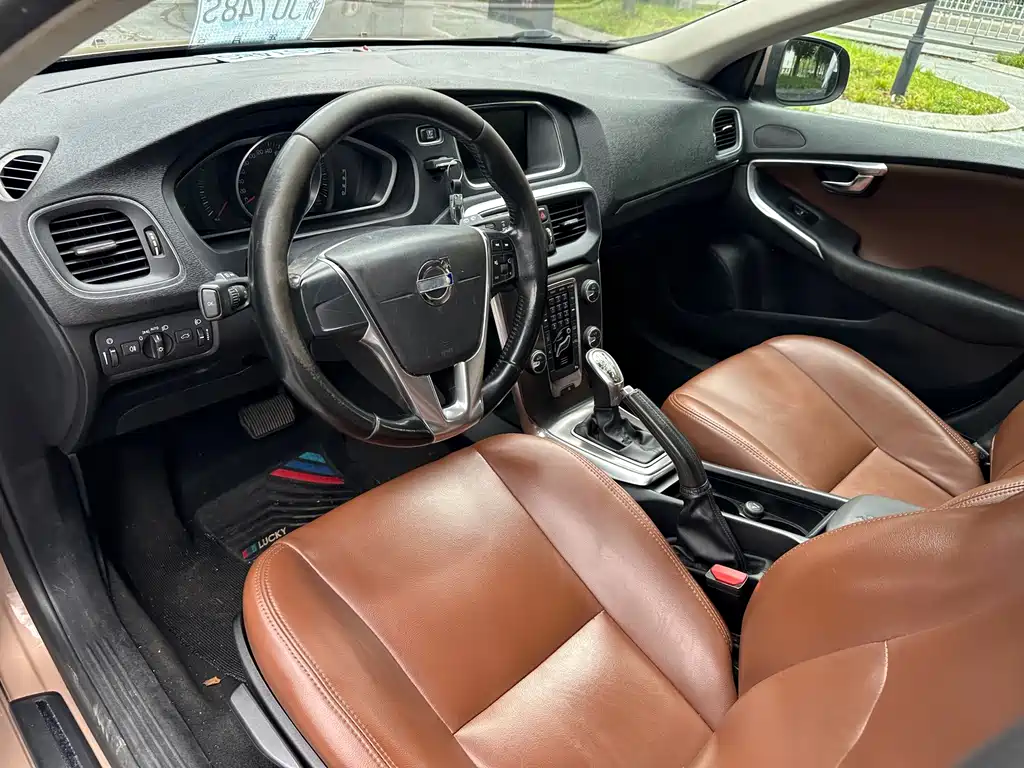Volvo V40 — миниатюра 14