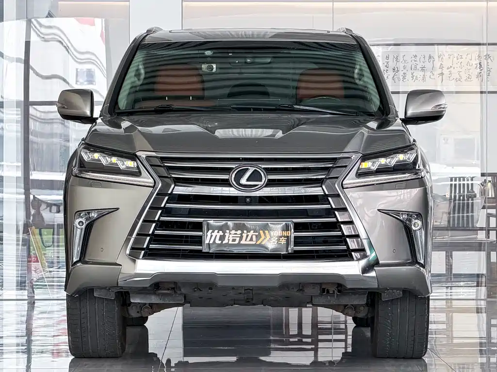 Lexus LX 2017 570 Luxury