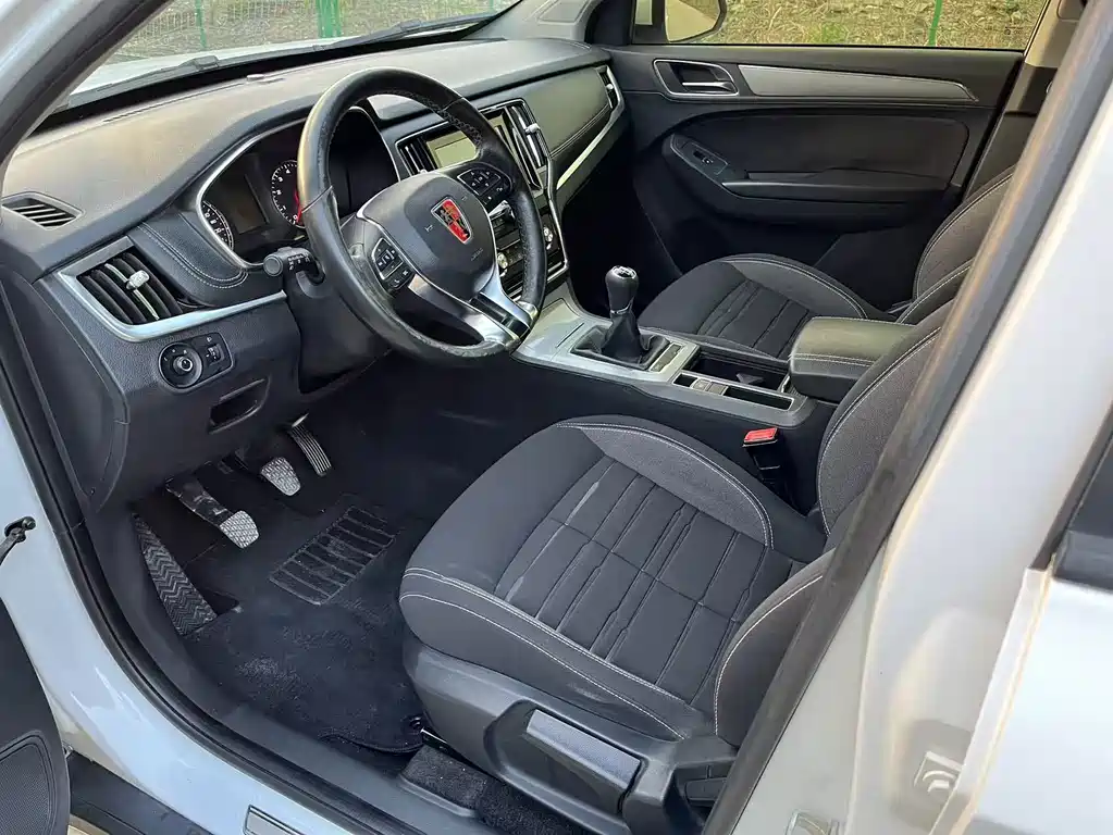 Roewe RX5 — миниатюра 9