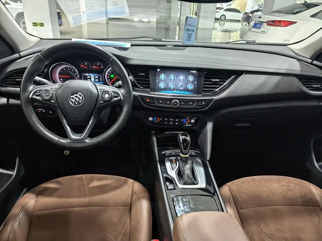 Buick Regal — миниатюра 9