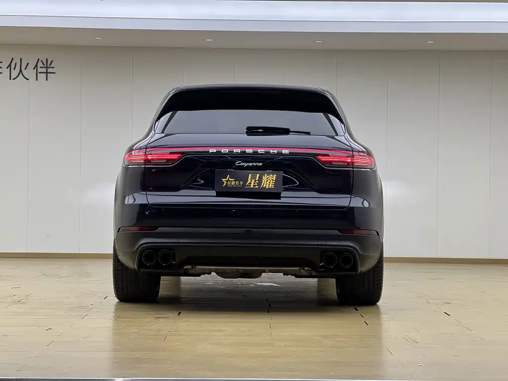 Porsche Cayenne — миниатюра 23