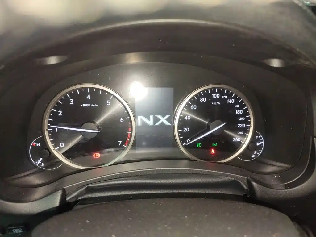 Lexus NX — миниатюра 12