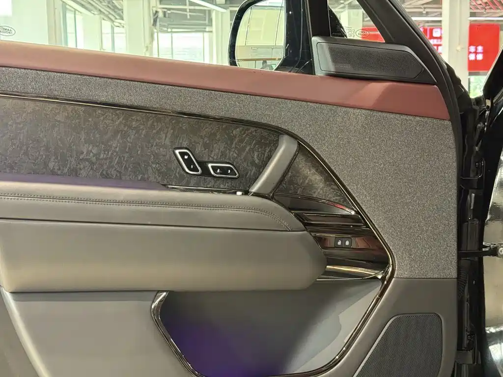 Land Rover Sport — миниатюра 18