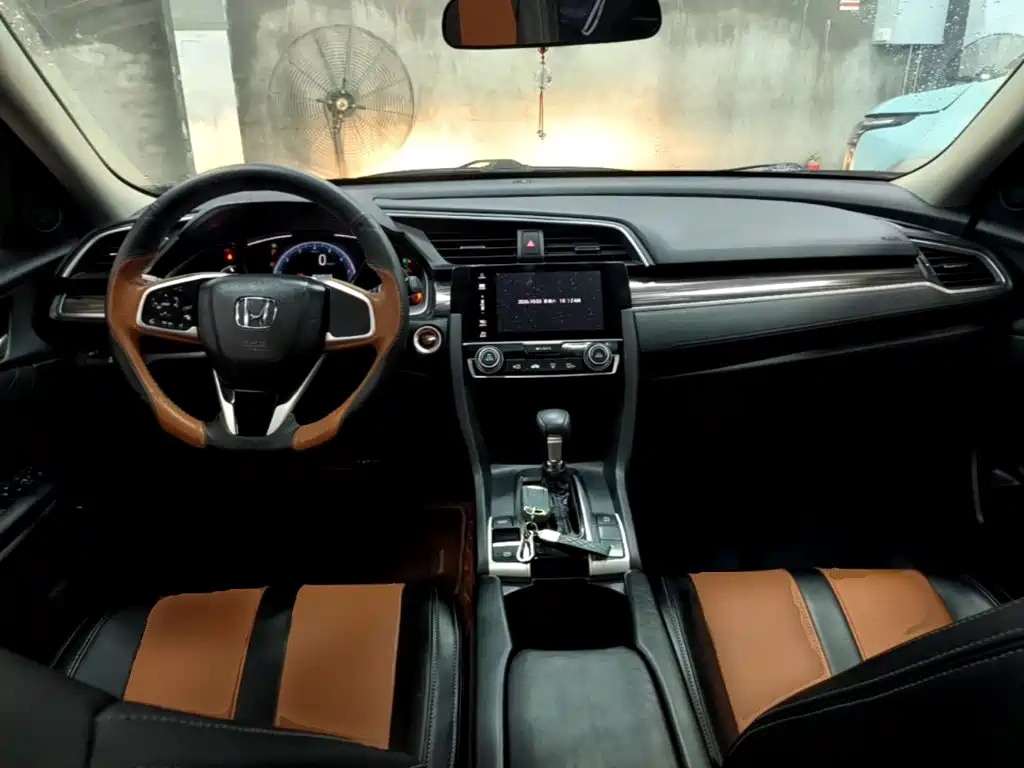 Honda Civic — миниатюра 10
