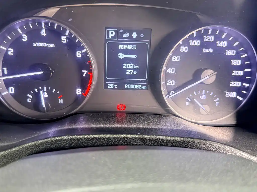 Hyundai Elantra - фото 13