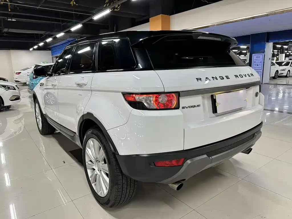 Land Rover Evoque — миниатюра 9