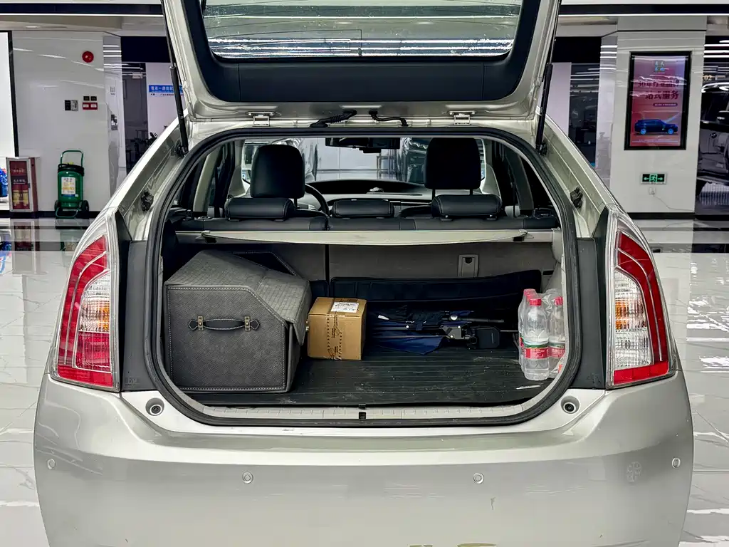 Toyota Prius — миниатюра 24
