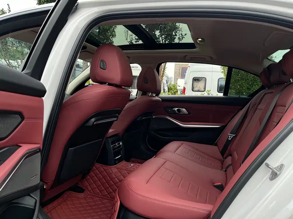 BMW 3 Series — миниатюра 14
