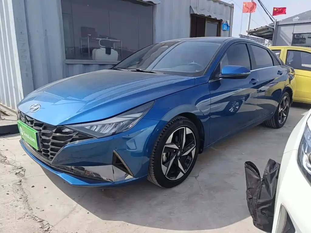 Hyundai Elantra — миниатюра 2