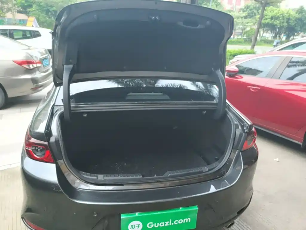 Mazda 3 Axela — миниатюра 19