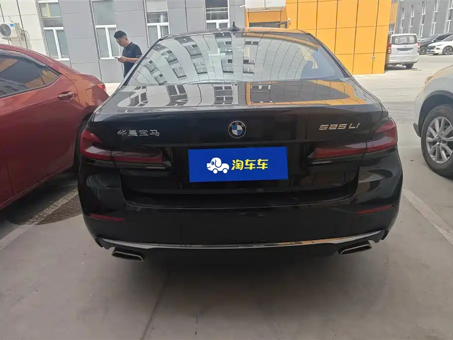 BMW 5 Series 5 2022 525Li Luxury