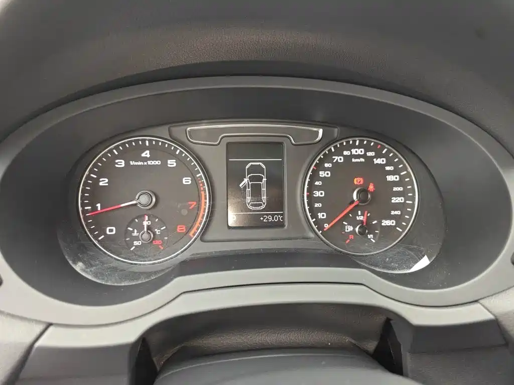 Audi Q3 — миниатюра 4