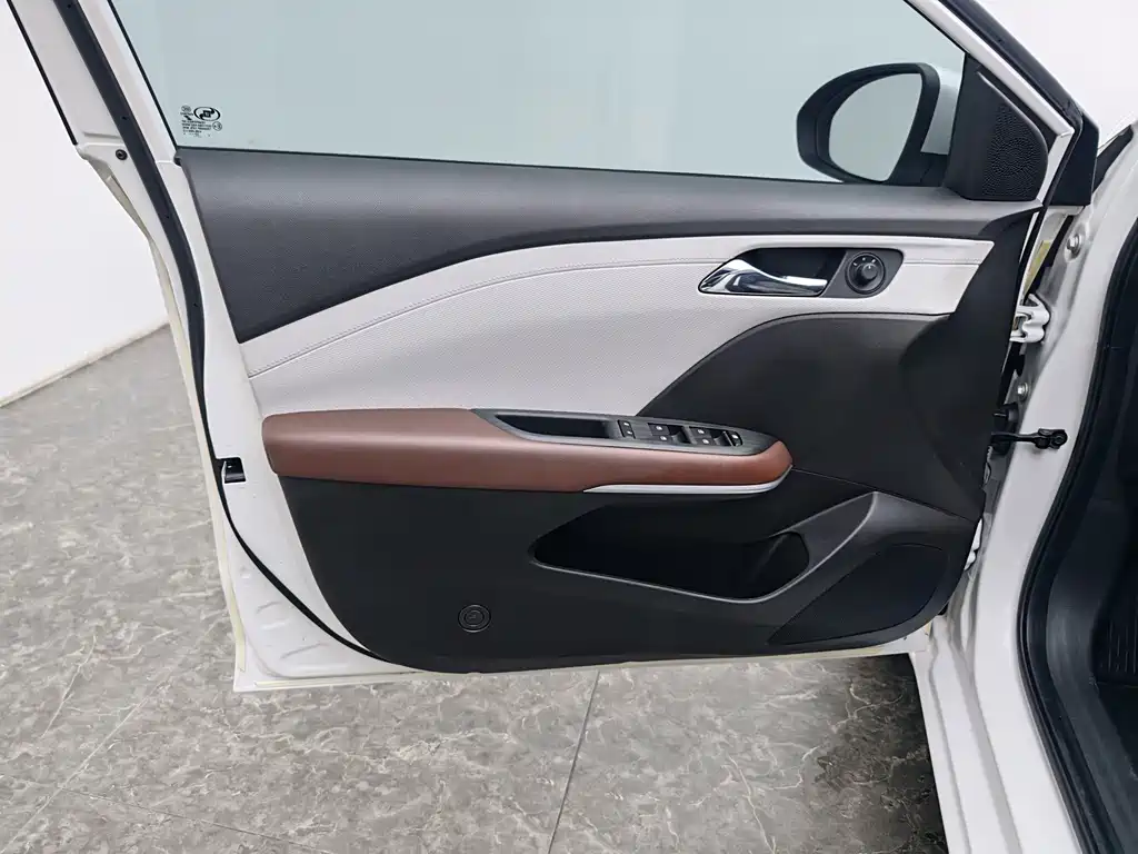 Chevrolet Monza — миниатюра 19