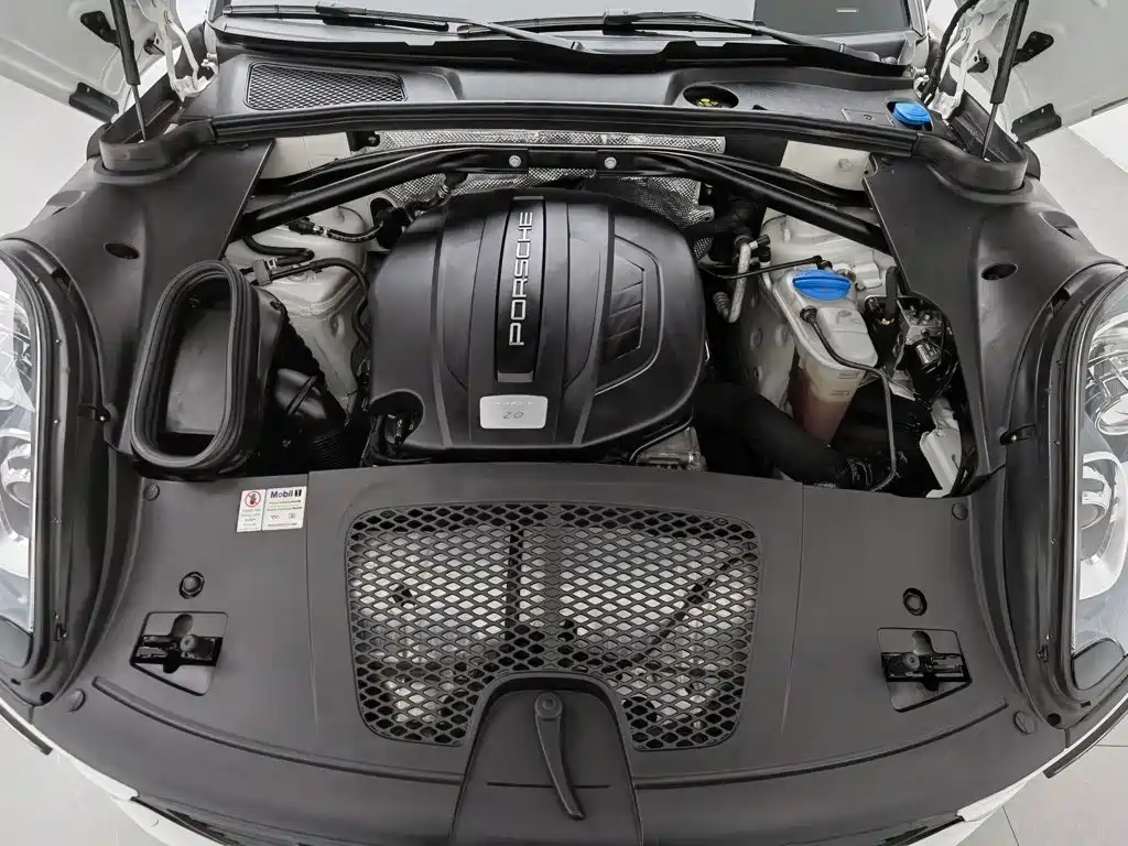 Porsche Macan — миниатюра 6