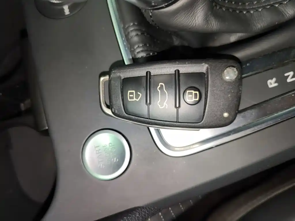Audi Q2L e-tron — миниатюра 9