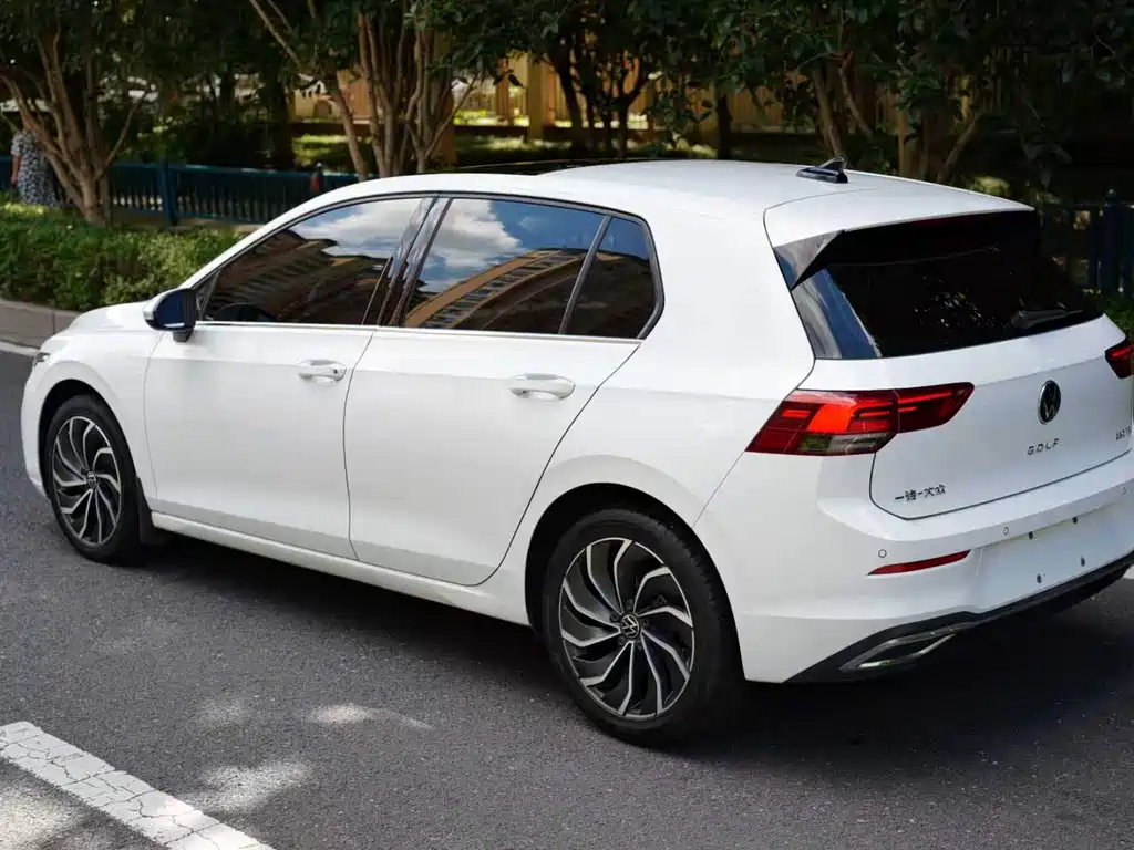 Volkswagen Golf — миниатюра 10