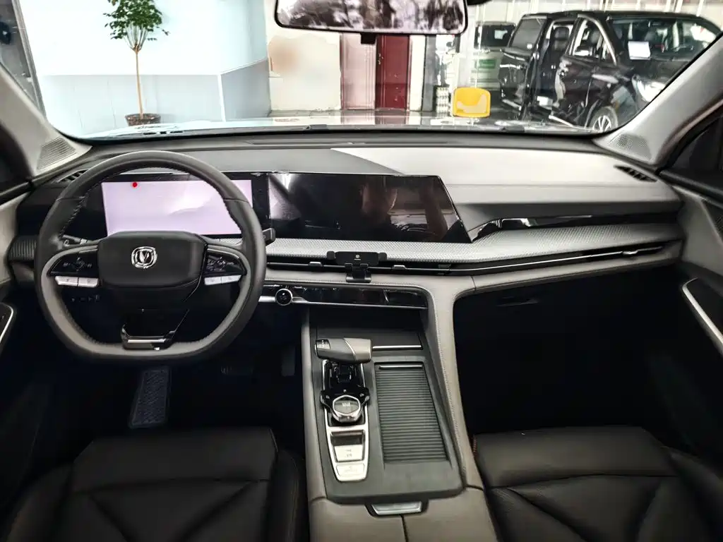 Changan Changan CS75PLUS — миниатюра 10